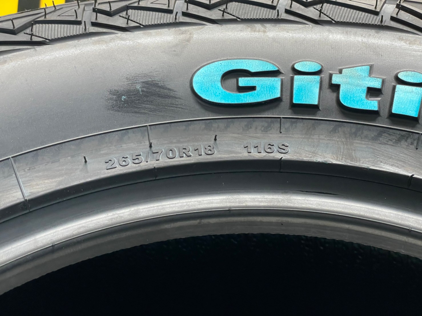 265/70R18 Giti4x4 AT71 ยางใหม่ปี2022