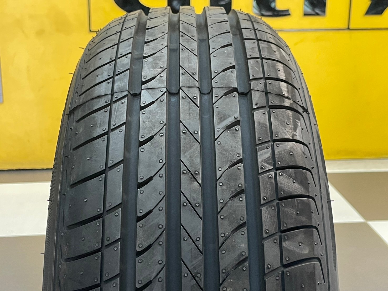 ยางรถยนต์คุณภาพดี #Linglong(หลิงหลง) Crosswind HP 195/60R15 ยางใหม่ปี2024 ยางผลิตไทย