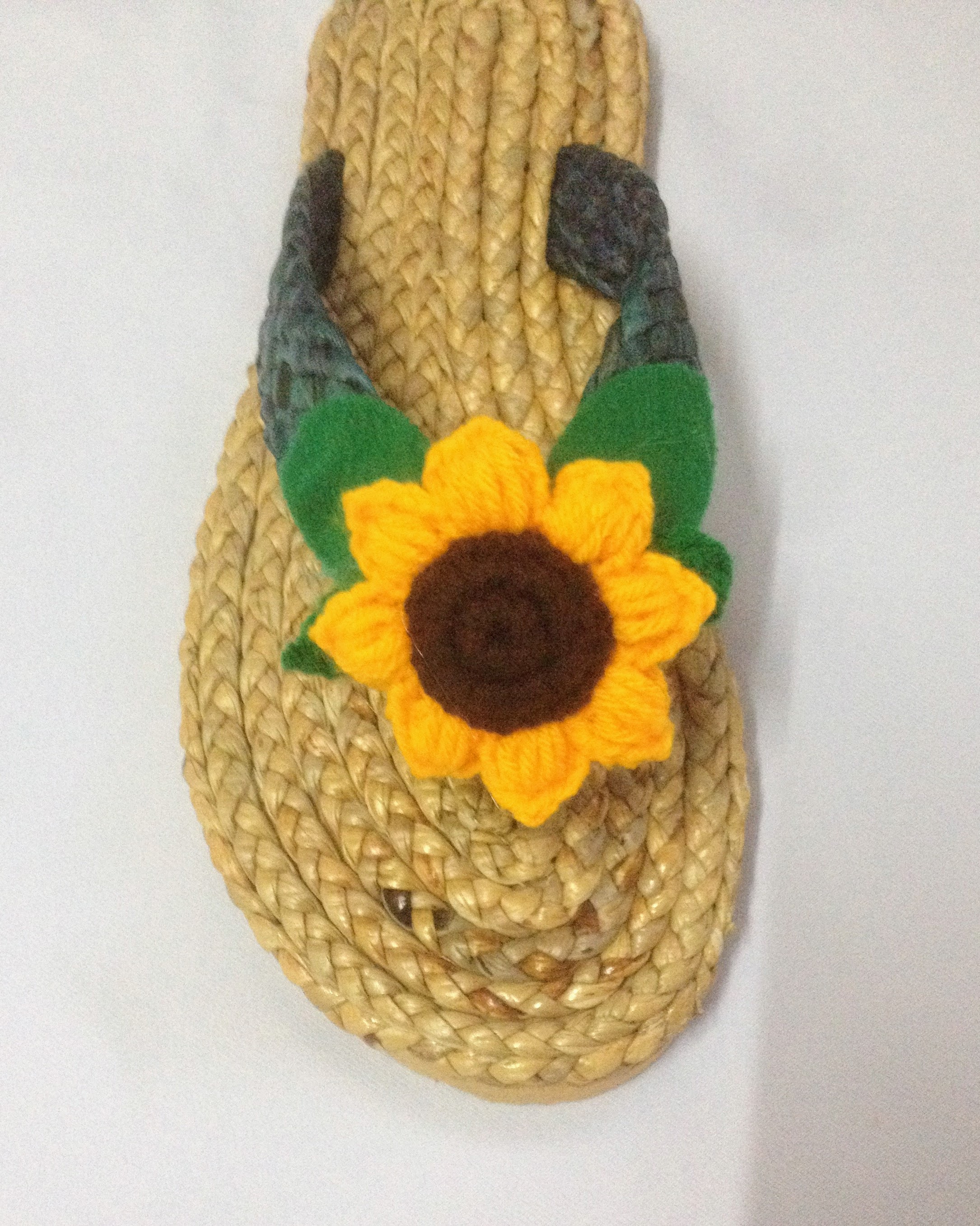 BSS413W : รองเท้าแตะสาน ตกแต่งโครเชต์ ราคาส่ง 1โหล 12 คู่