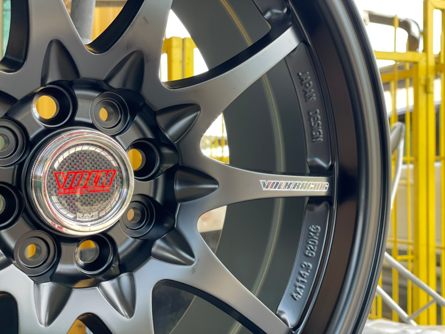 ล้อแม็กCe28 สีดำ ขอบ17 กว้าง7.5 4รู100 ล้อไทยคุณภาพดี SSW S200