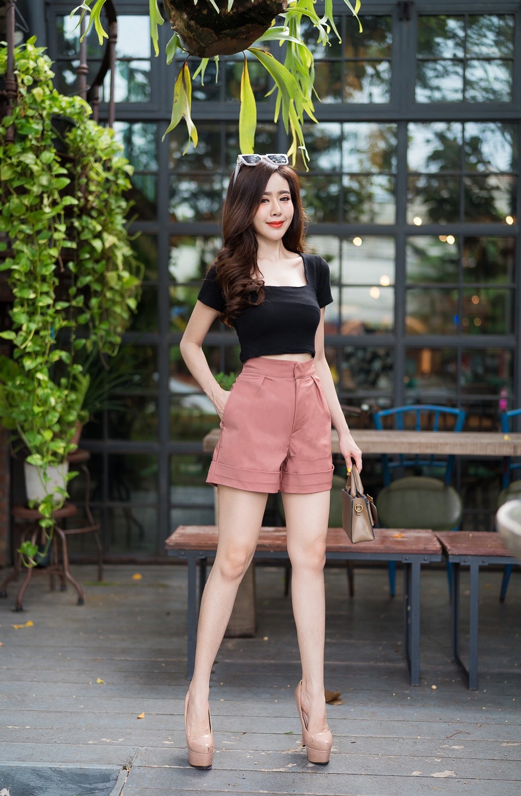 กางเกงขาสั้นเอวสูง ซิปหน้า ตะขอหน้า ทรงบอลลูน ปลายขาพับ ผ้าดับเบิ้ล สวยมาก เก็บพุงอย่างเนียน สาว ๆ ใส่แล้วทรงสวย น่ารัก