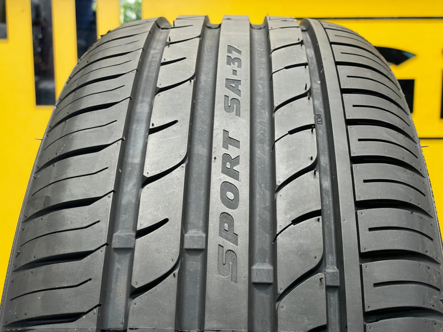 ยางใหม่ GOODRIDE SA37 245/45R20 ยางใหม่ปี2022