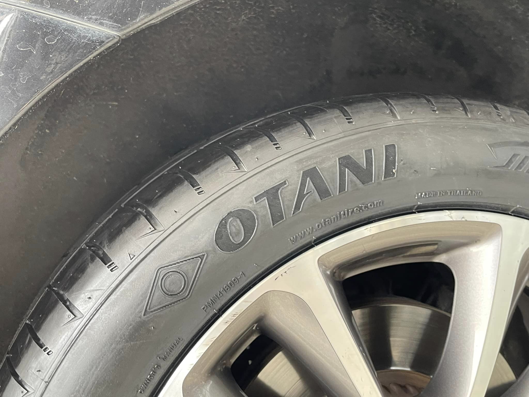 🚘 #BENZ_E350e เปลี่ยนยาง #OTANI #KC1000 275/40R18