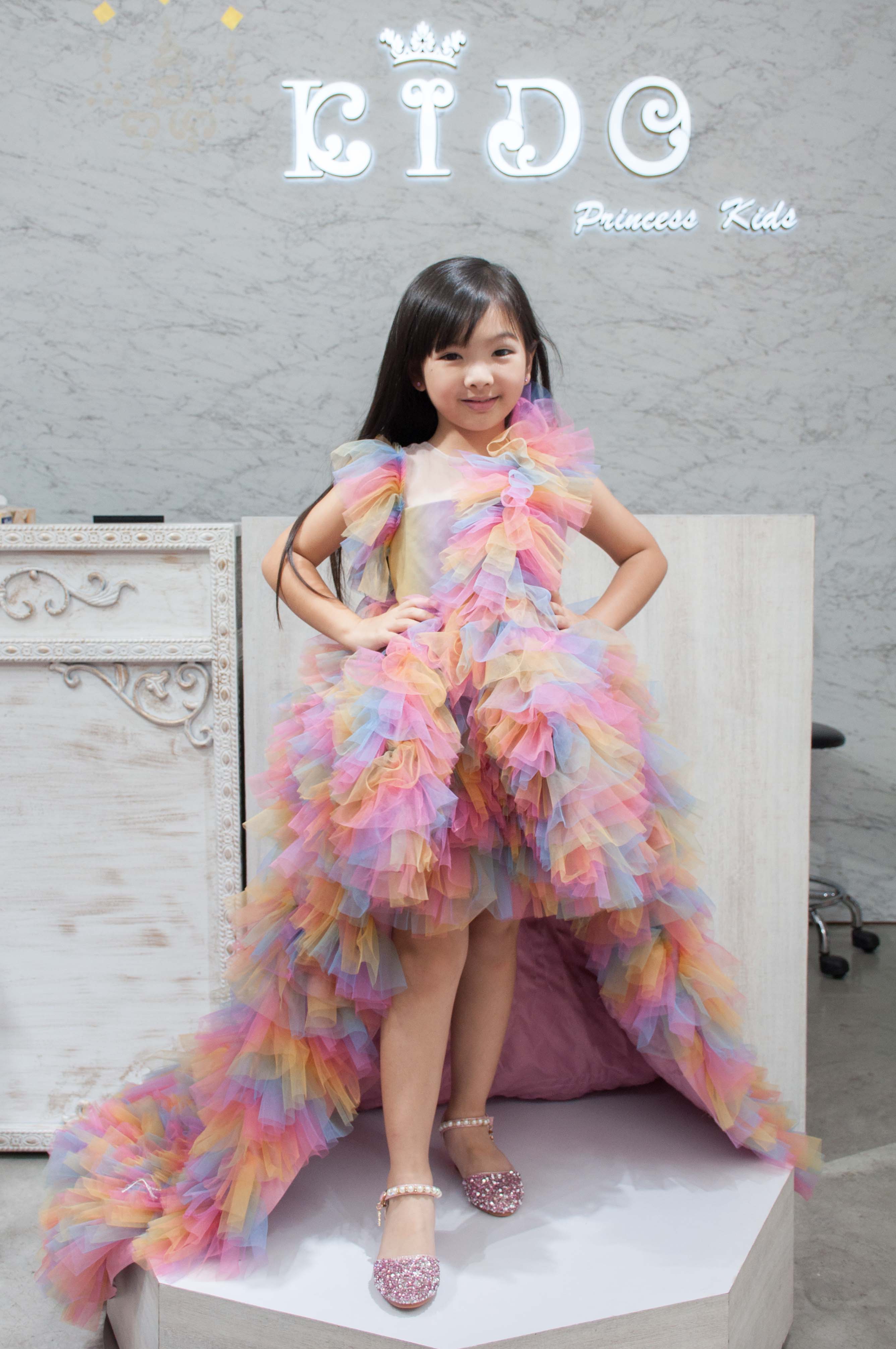 เช่าชุดเด็ก*มีหน้าร้านอยู่รัชดา ลองได้ เปลี่ยนได้ ถ่ายรูปเองจากสินค้าจริง*W18207 ชุดราตรีเด็กออกงาน สีสันสดใส ชุดเดินแบบเด็ก ชุดประกวดเด็ก