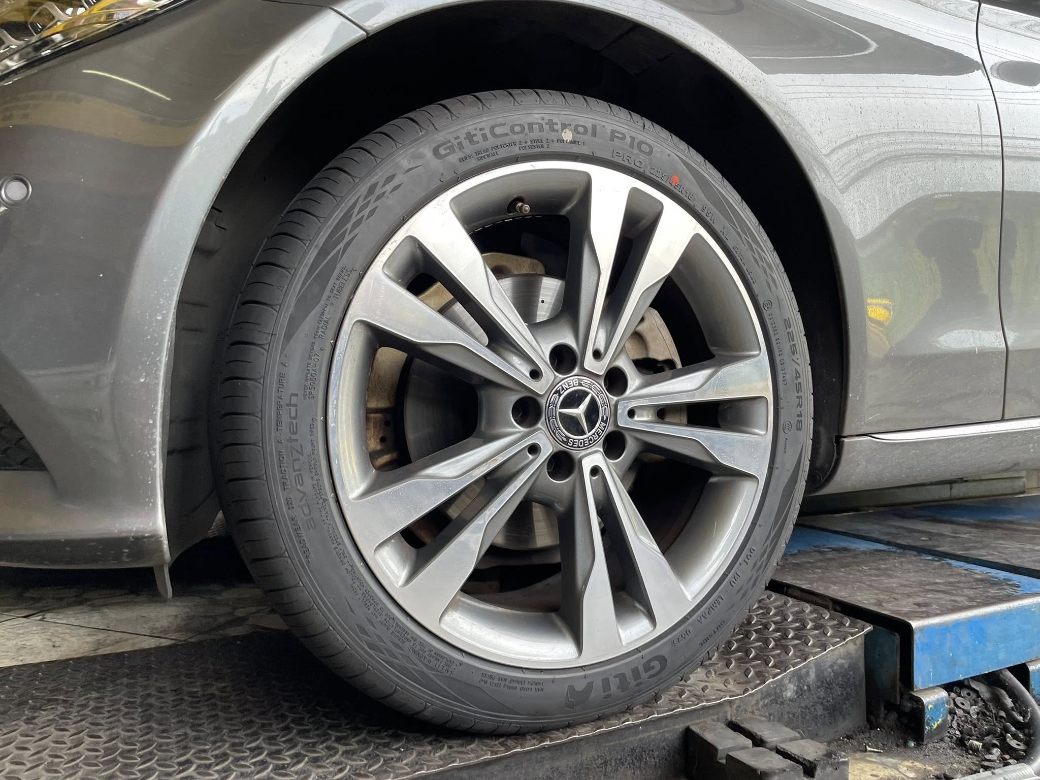 #BENZ_C220d🚘เปลี่ยนยาง🛞🐘#GITI_ControlP10_225/45R18 ❤️ 🛞 #GITIControlP10_235/45R18