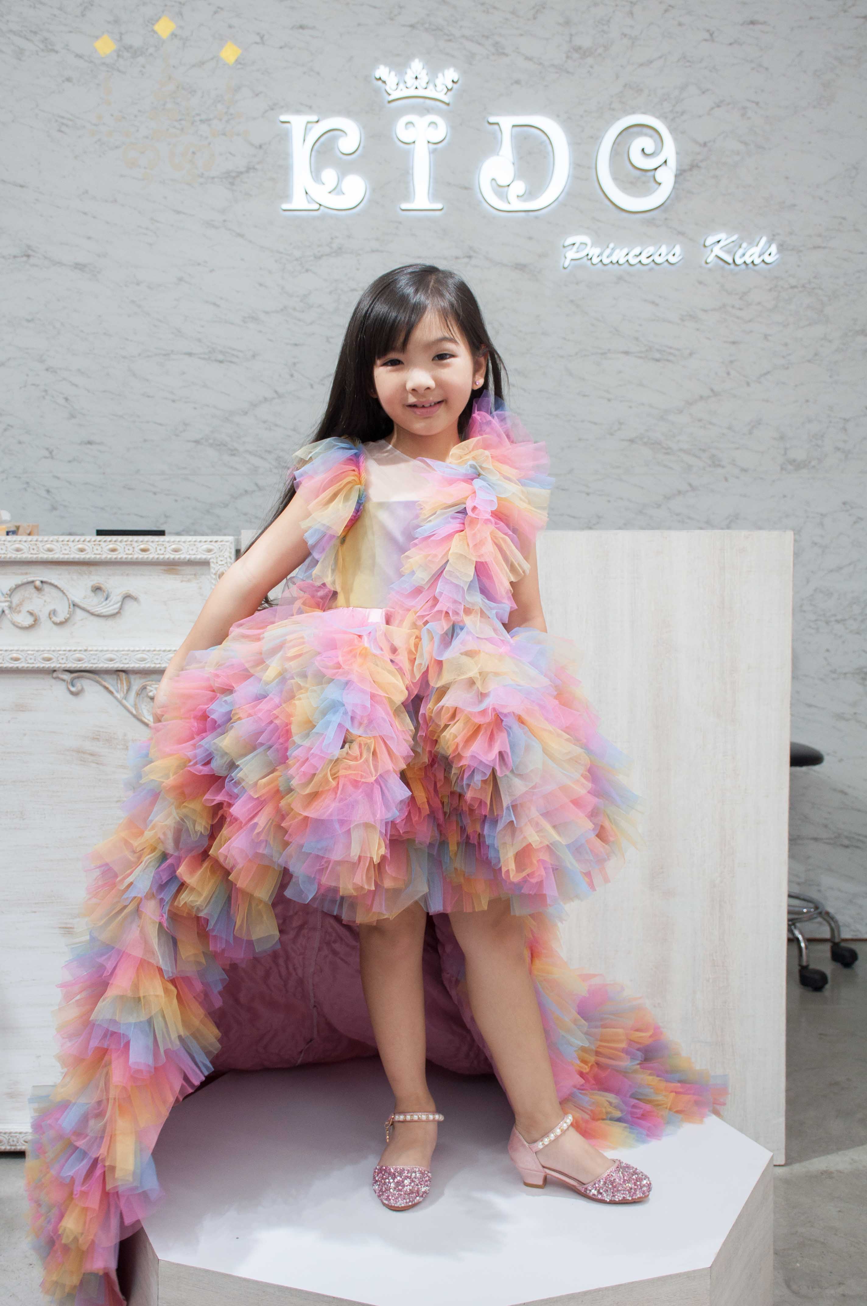 เช่าชุดเด็ก*มีหน้าร้านอยู่รัชดา ลองได้ เปลี่ยนได้ ถ่ายรูปเองจากสินค้าจริง*W18207 ชุดราตรีเด็กออกงาน สีสันสดใส ชุดเดินแบบเด็ก ชุดประกวดเด็ก