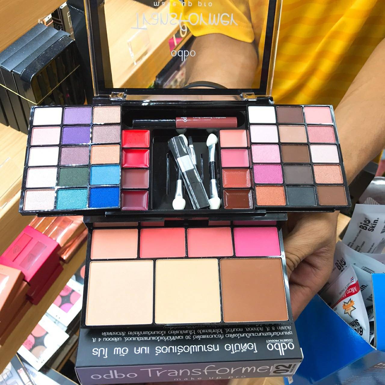 odbo Transformer Make Up Pro ( โอดีบีโอ ทรานฟอร์เมอร์ เมค อัพ โปร พาเลต อายแชโดว 30 เฉดสี)