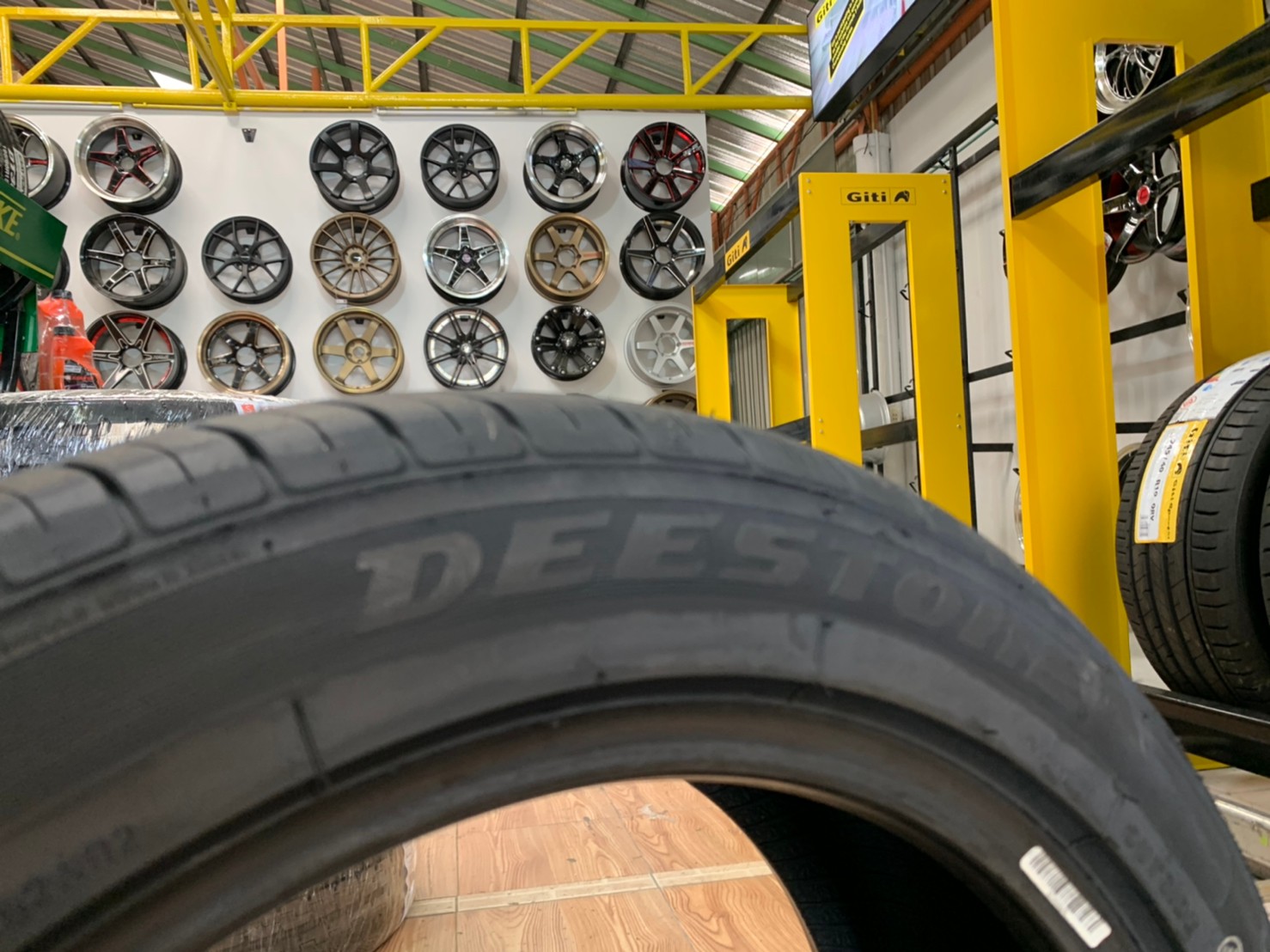 185/55R16 Deestone premium tourer ra01ยางใหม่ปี2021