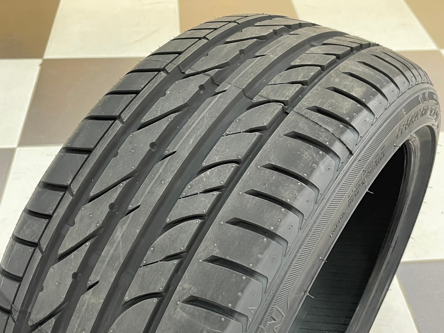ยางไซหลุน #Sailun Atrezzo ZSR 225/40R18 ยางใหม่ปี2024