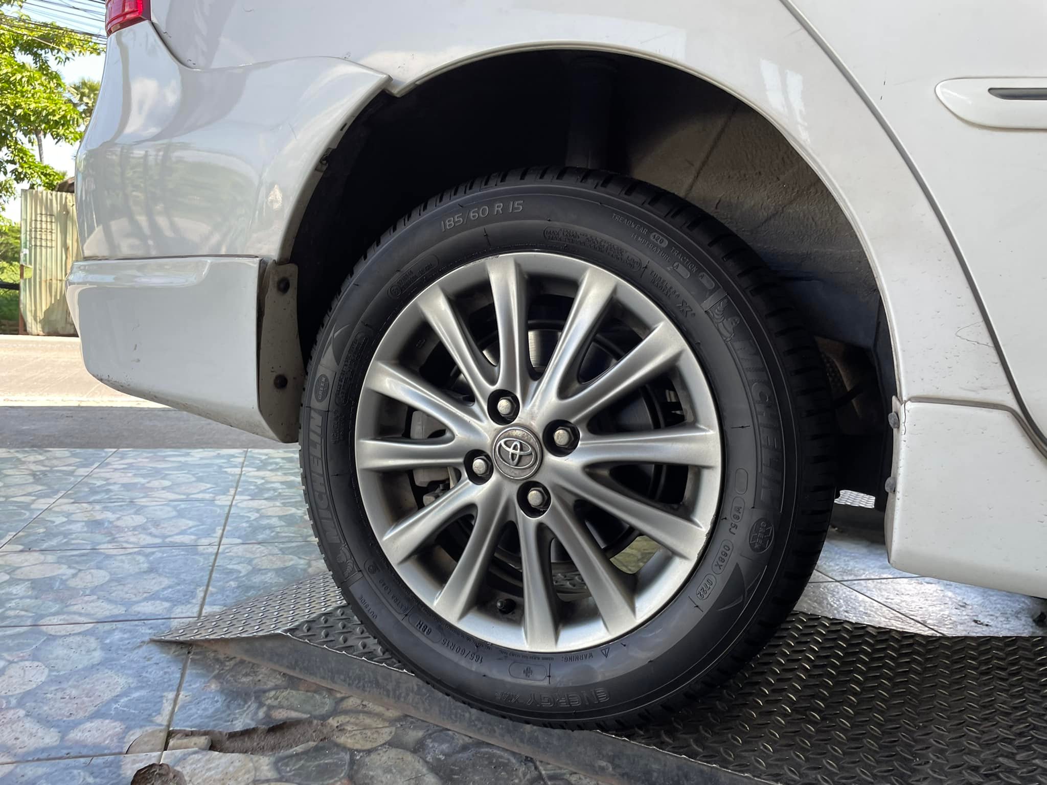 #Michelin_XM2+ 185/60R15