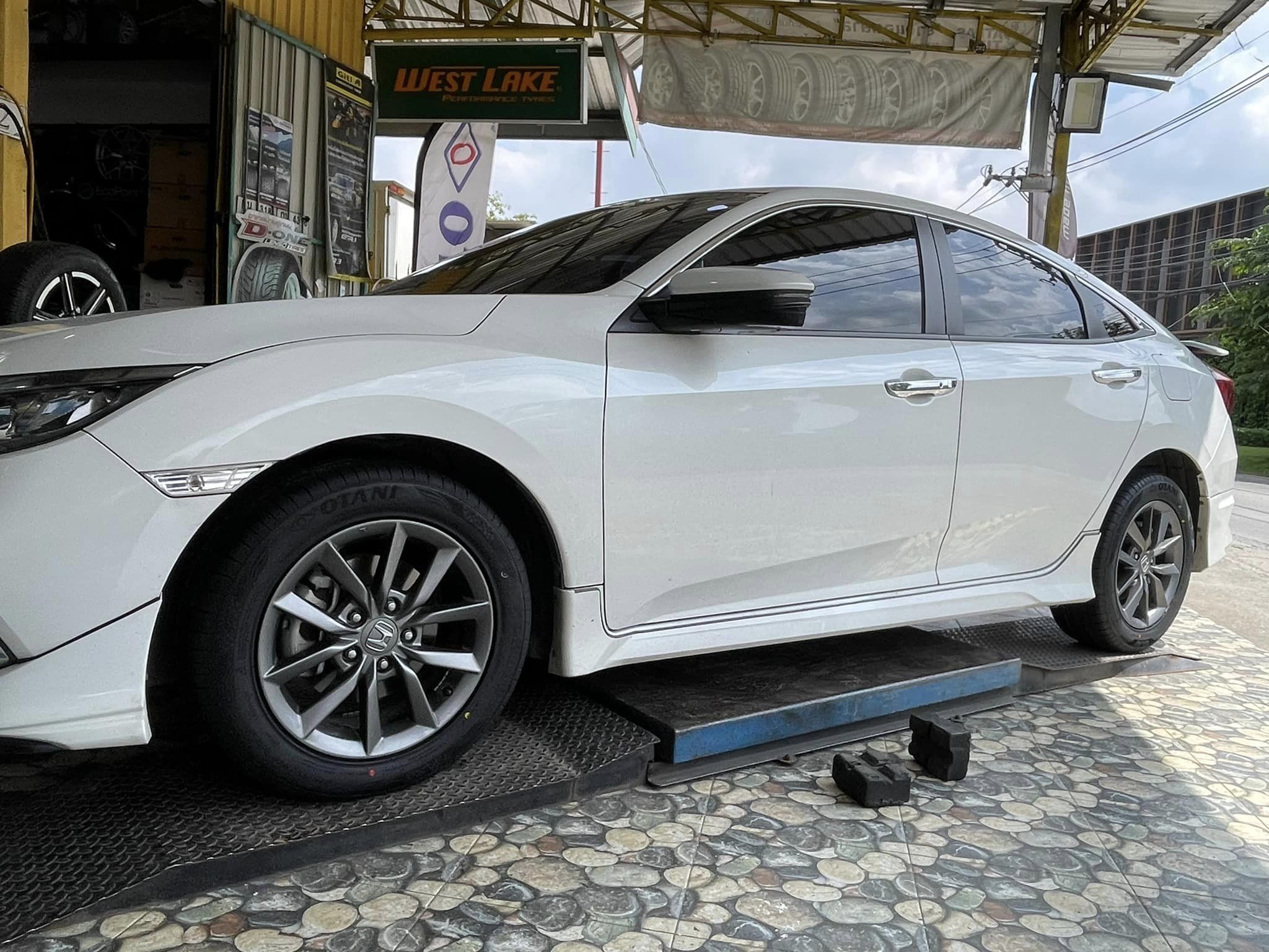 🚘 #HONDA_CIVIC #OTANI #KC2000 215/55R16