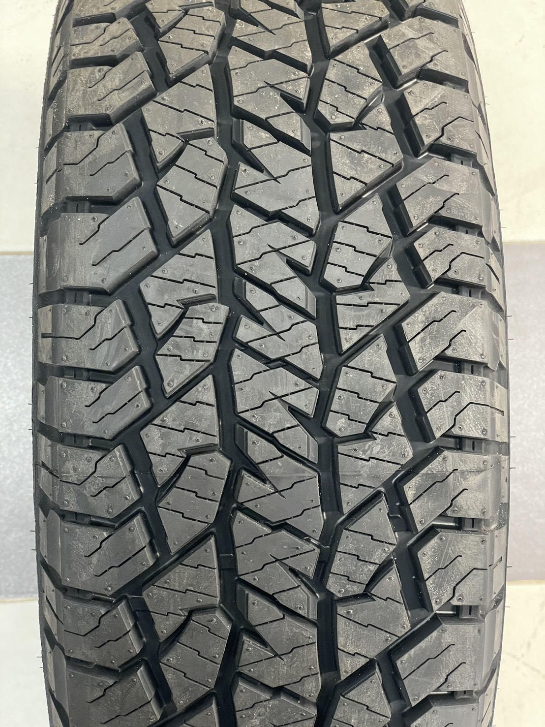 ยางใหม่ HANKOOK Dynapro AT2 Xtreme (RF12) 265/70R16 ยางใหม่ปี2024🔥 ยางตัวหนังสือสีขาว🔥