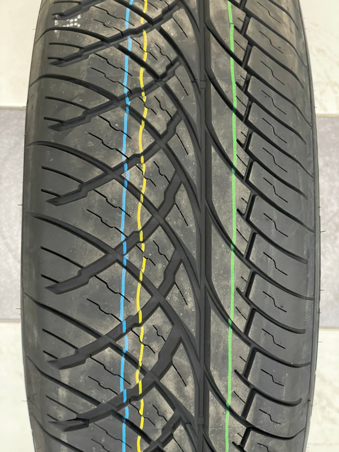 Cosmis T1RS 265/60R18 ยางใหม่ปี2022 ลายสปอร์ต