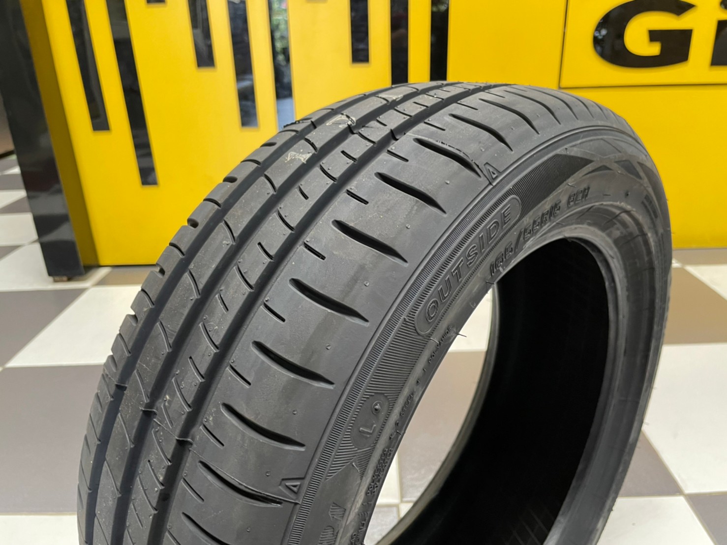 185/55R15 ยางใหม่ DUNLOP SP TOURING R1 ยางใหม่ปี2022