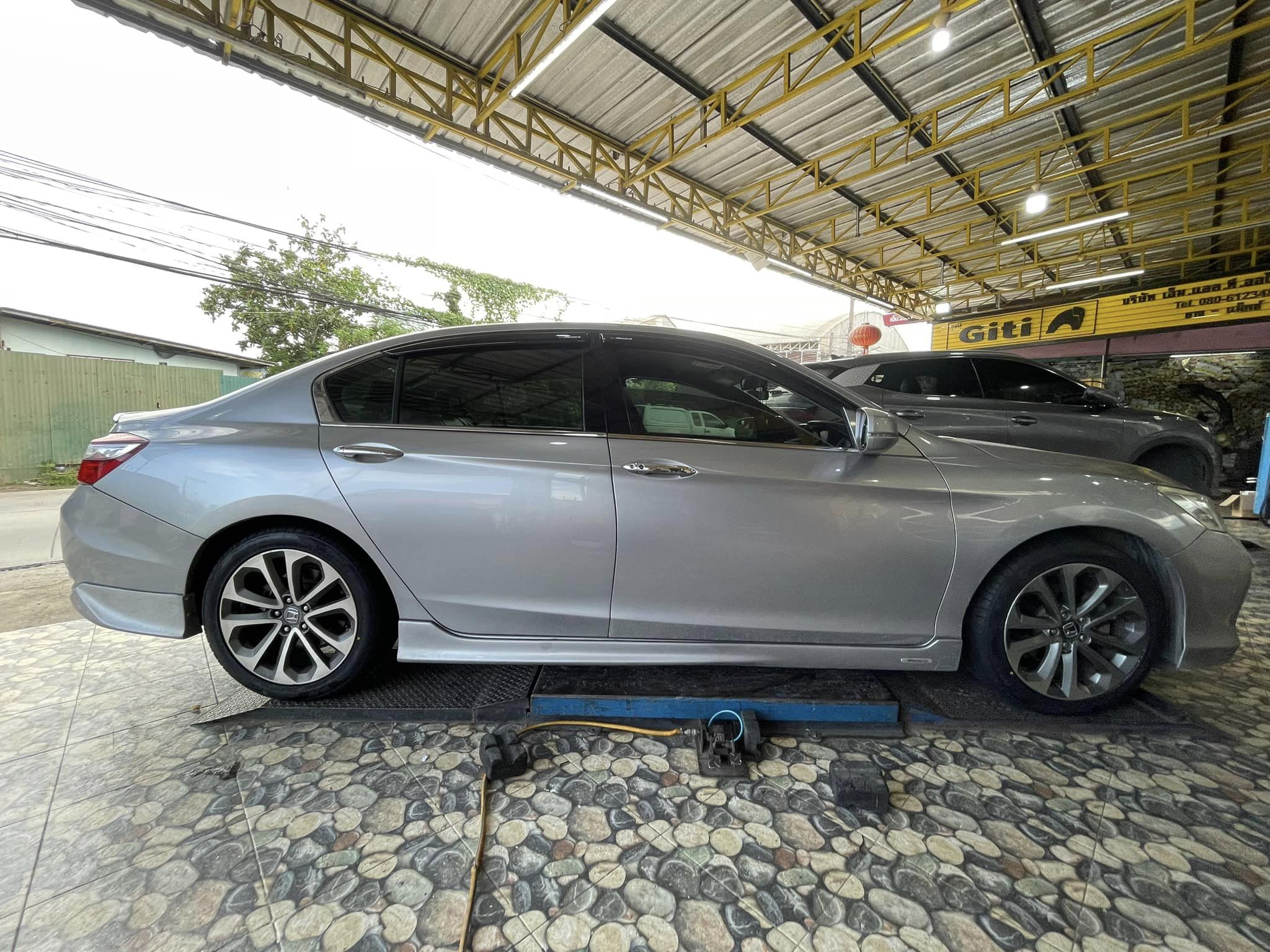 🚘 #HONDA_ACCORDเปลี่ยนยาง #OTANI #KC2000 235/45R18🔥 🔥