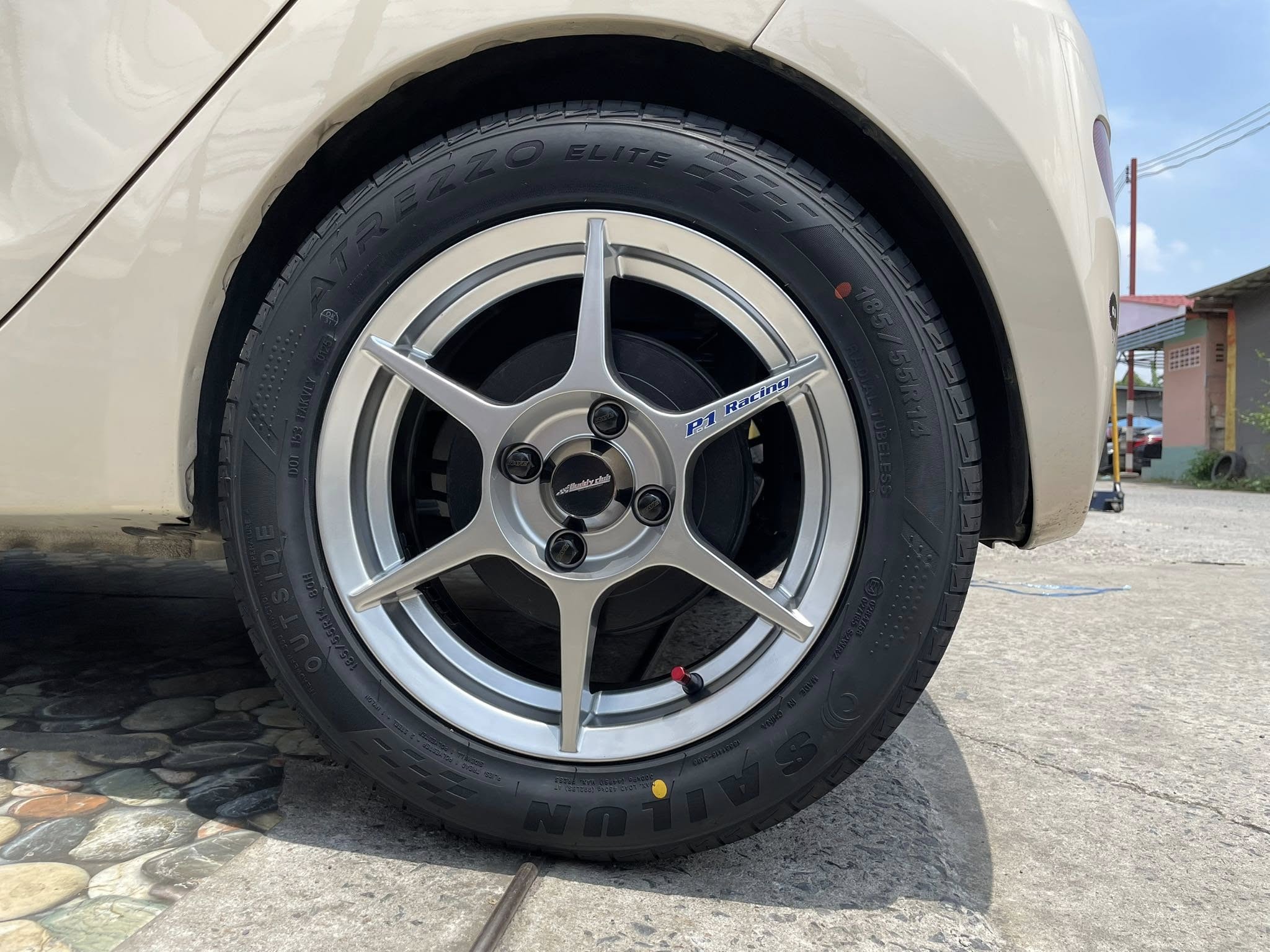 #รถไฟฟ้า_ #Volt_City_EV เลือกเปลี่ยนล้อเป็นขอบ 14 ลายยอดฮิต #P1 ขอบ14 14x5.5 ET38 4x100 #SSW204 #พร้อมยางสเปค #Sailun185/55R14