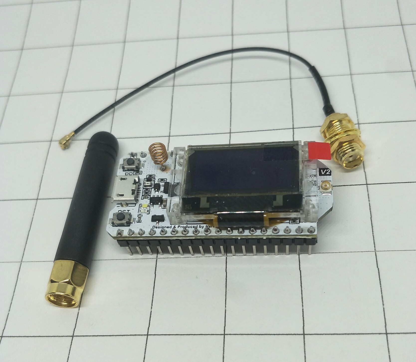 Heltec ESP32 Wifi LoRa Oled V.2 เสากลมบัดกรีขาไว้แล้ว