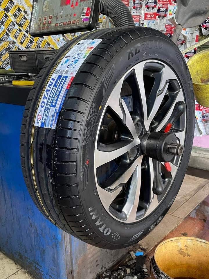 เปลี่ยนยาง 🚘 #TOYOTA_CORDLLA CROSS #OTANI #KC2000 225/50R18