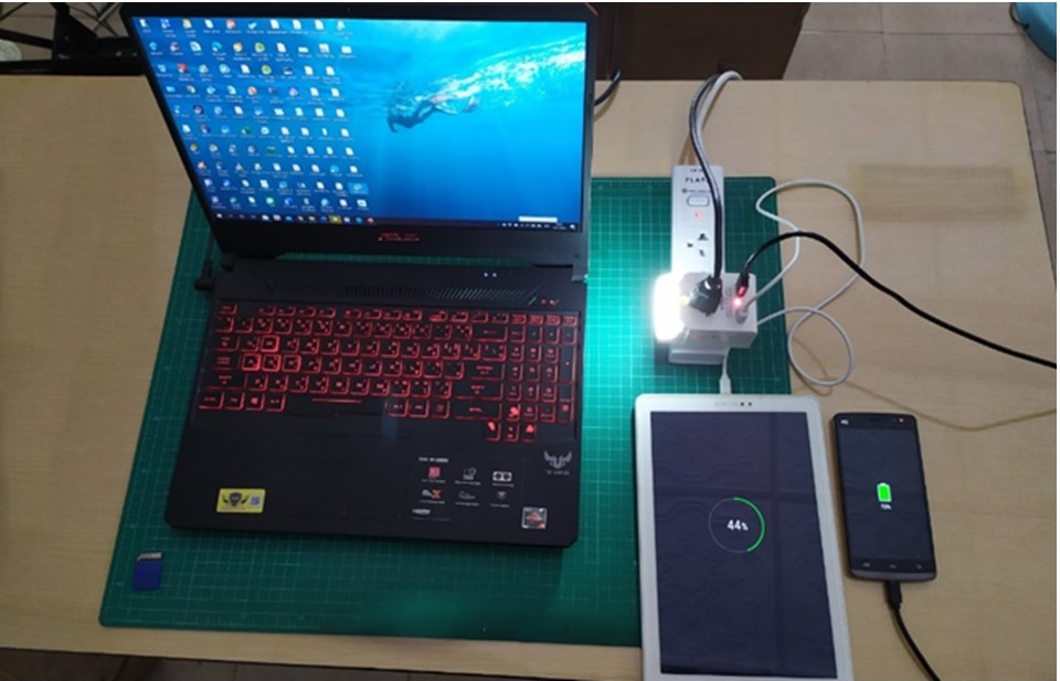 เต้าเสียบเอนกประสงค์