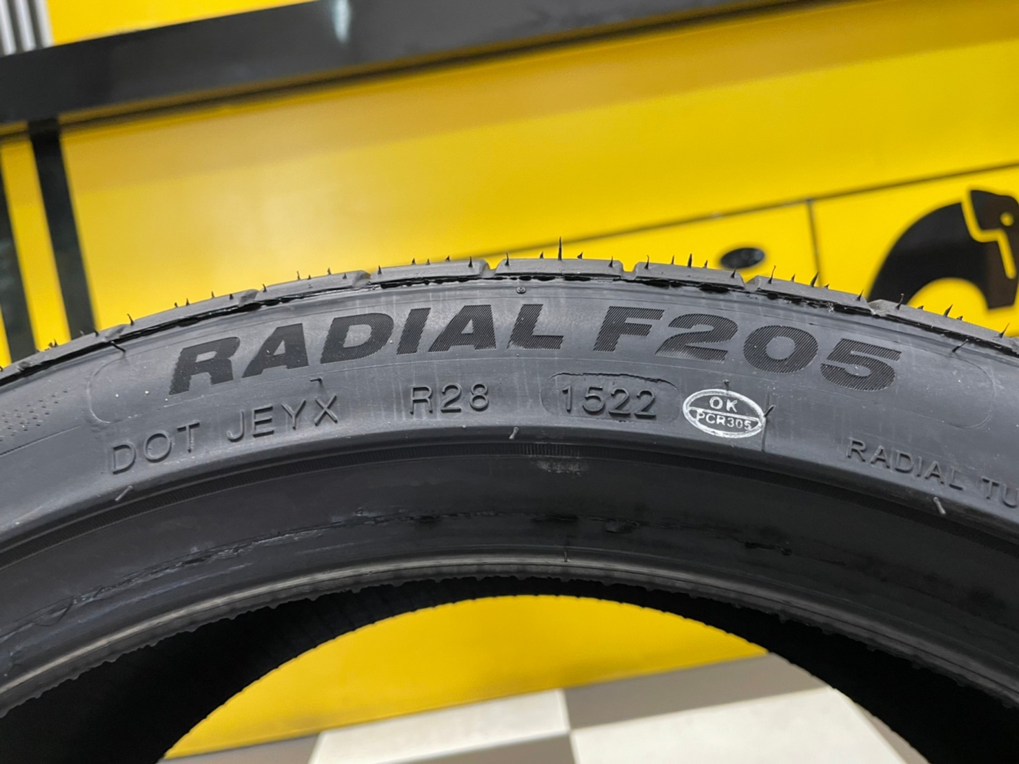 ยางMINERVA F205 255/35R19 ยางสปอร์ตคุณภาพดี สมรรถนะการขับขี่สูงนุ่มเงียบ ยางใหม่2022