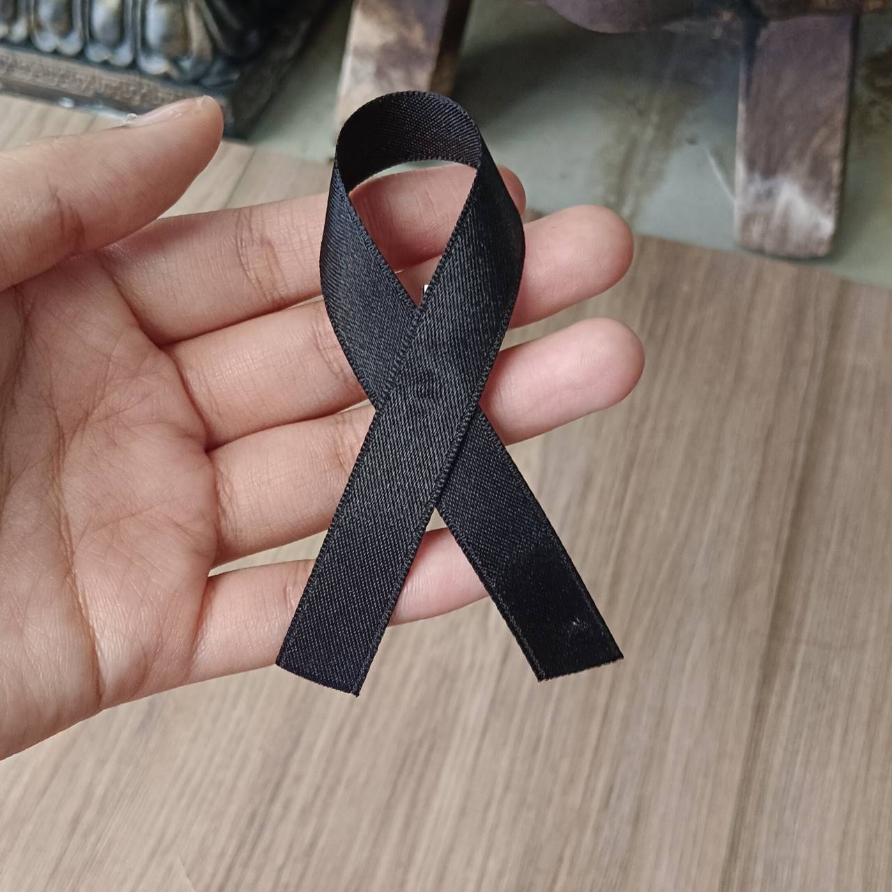 โบว์ดำไว้อาลัย