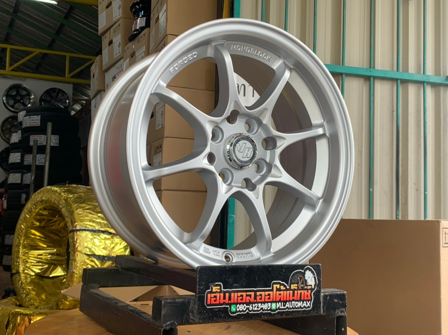 ล้อแม็กใหม่ขอบ15 Ce28 Model MF-8022 4รู100 กว้าง7 ออฟ35 สีซิลเวอร์