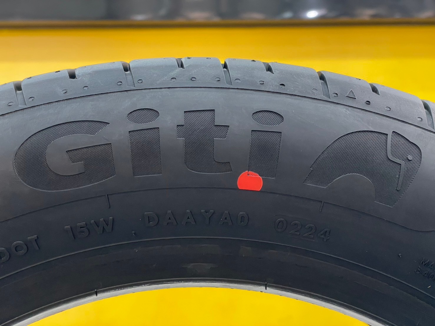 Giti Synergy H2 185/60R15 ยางใหม่ปี2024
