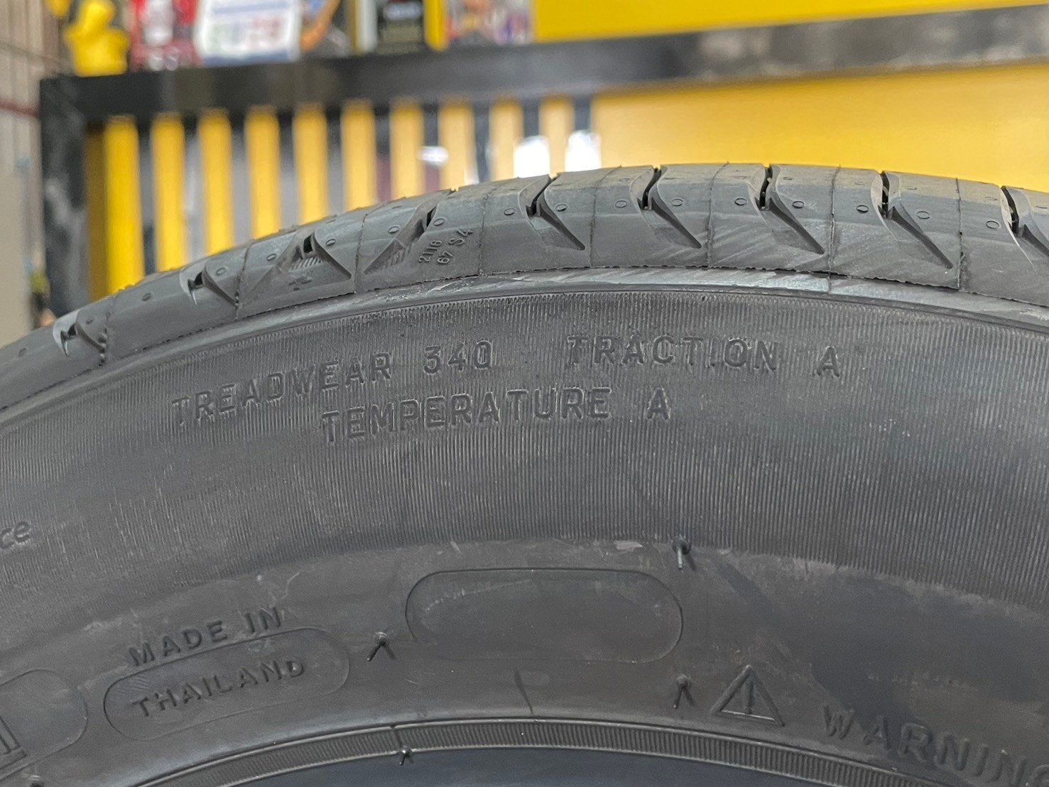 ยางมิชลิน Michelin Primacy 4ST 195/60R15 ยางปี23