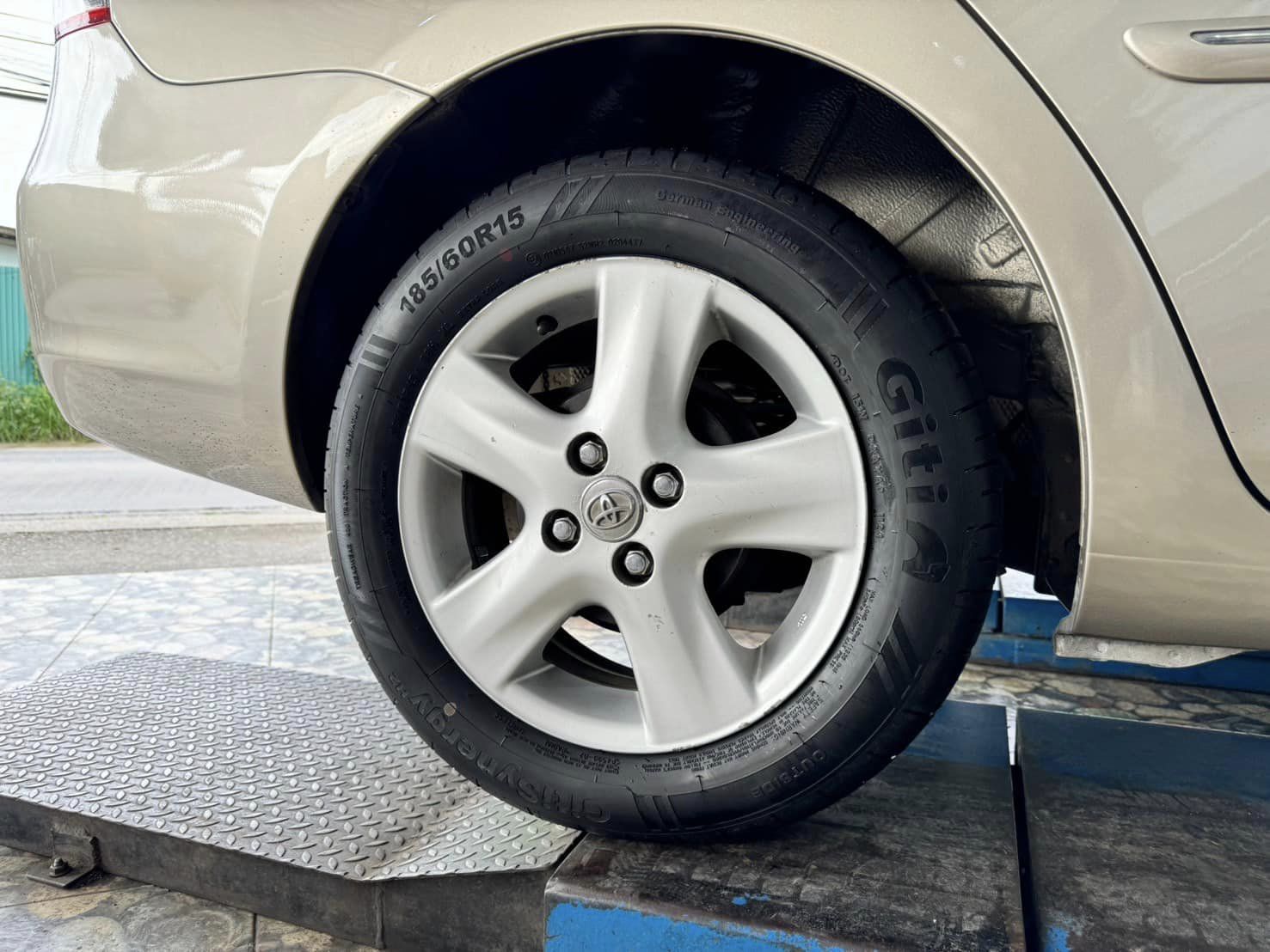 TOYOTA_VIOS 🛞เปลี่ยนยาง #Giti_SynergyH2 195/60R15🛞