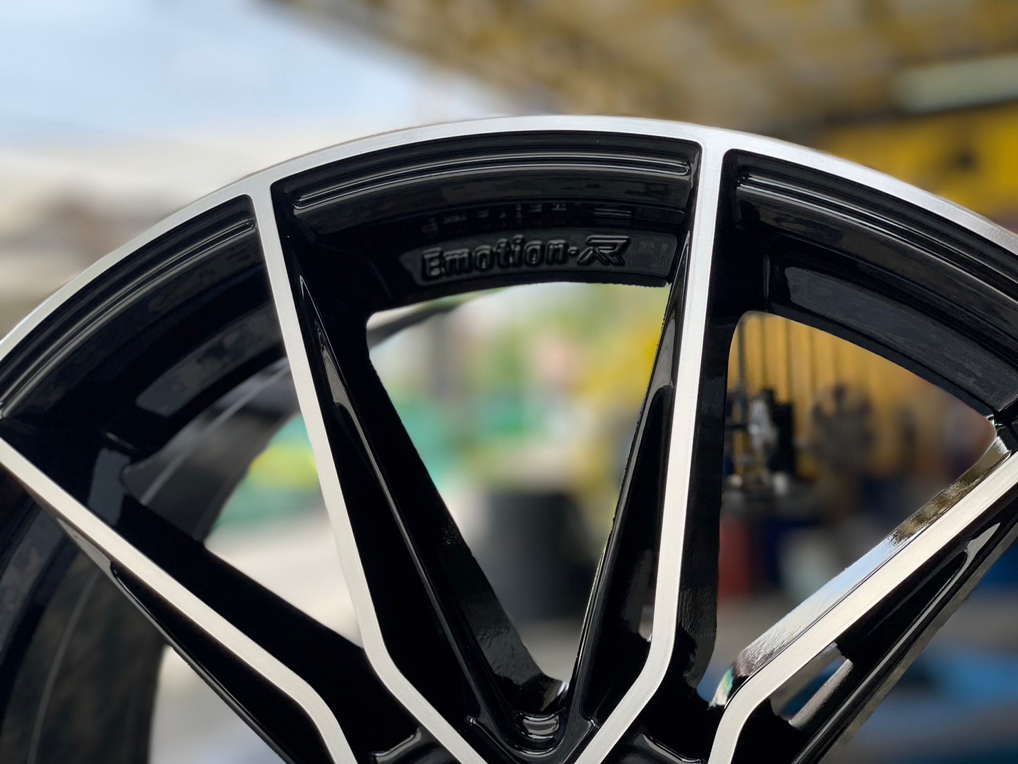 ล้อแม็กซ์ใหม่ Emotion-R #ล้อแม็กซ์ขอบ17 #EmotionR #ETV 17x7 ET35 4x100 สีดำขอบมิลลิ่งสีเงิน