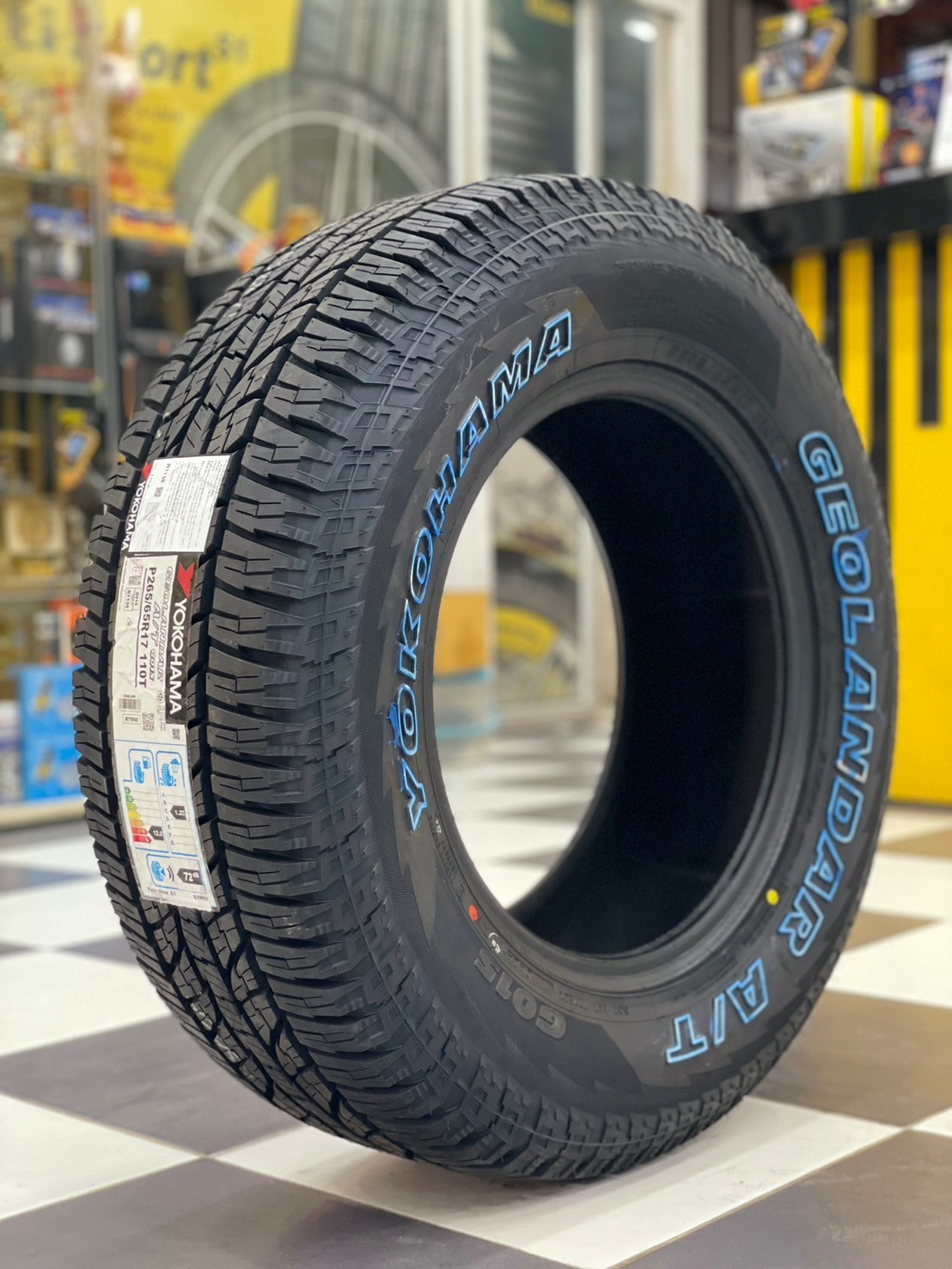ยางใหม่ YOKOHAMA GEOLANDAR A/T G015 265/65R17 ยางใหม่ปี2024 ยางตัวหนังสือสีขาว