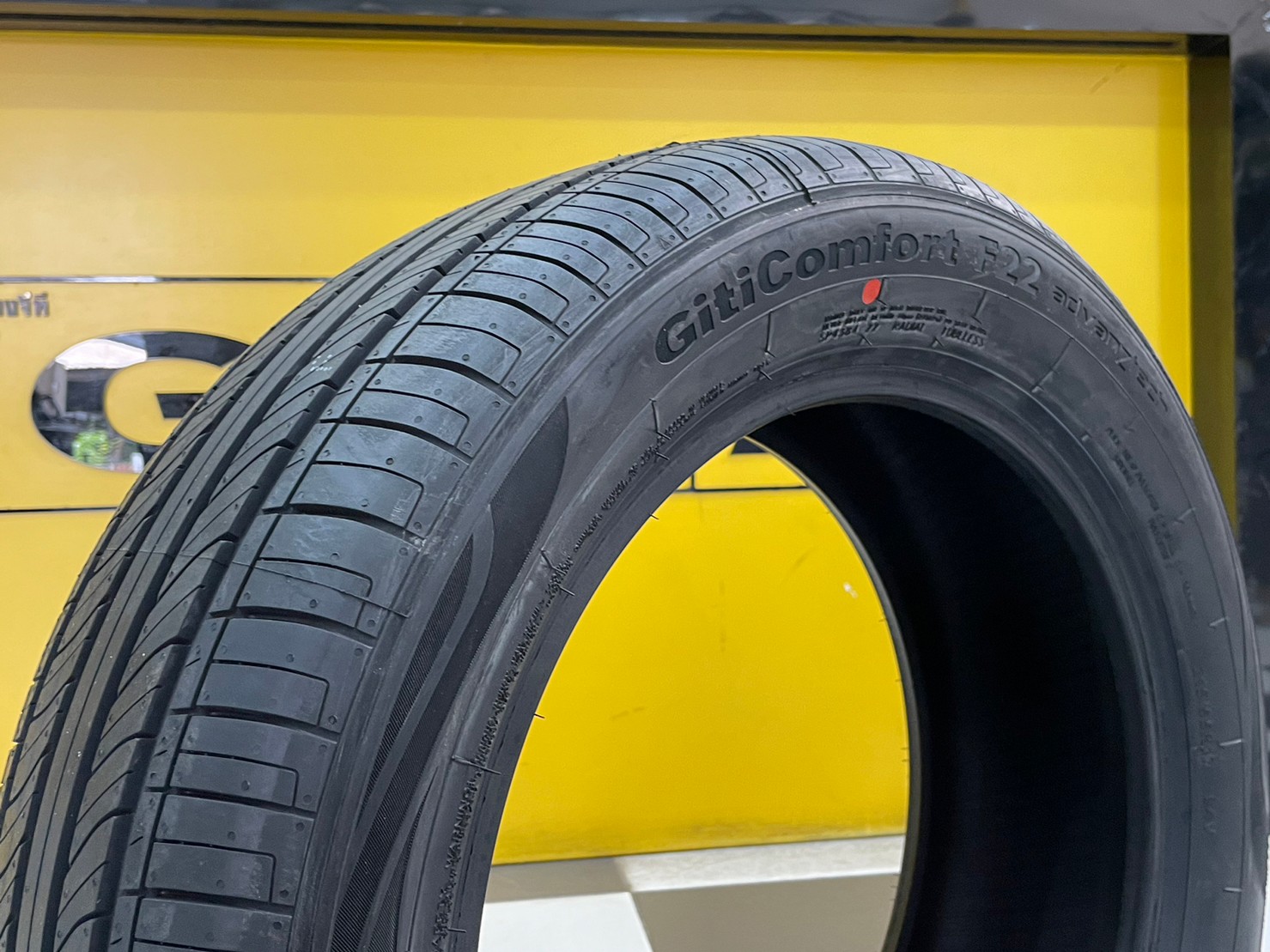 Giti ComfortF22 215/55R17 ยางใหม่ปี2023