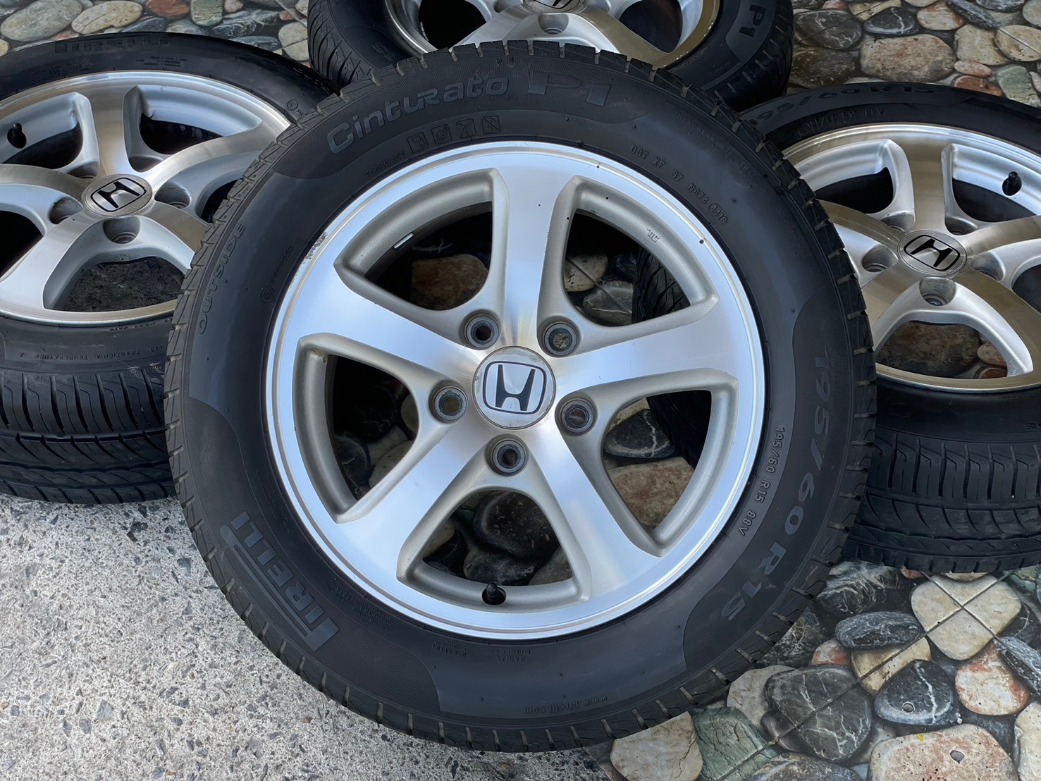 ล้อแม็กซ์ขอบ15 #Honda Civic 5x114 พร้อมยาง195/60R15 สภาพพร้อมใช้งาน