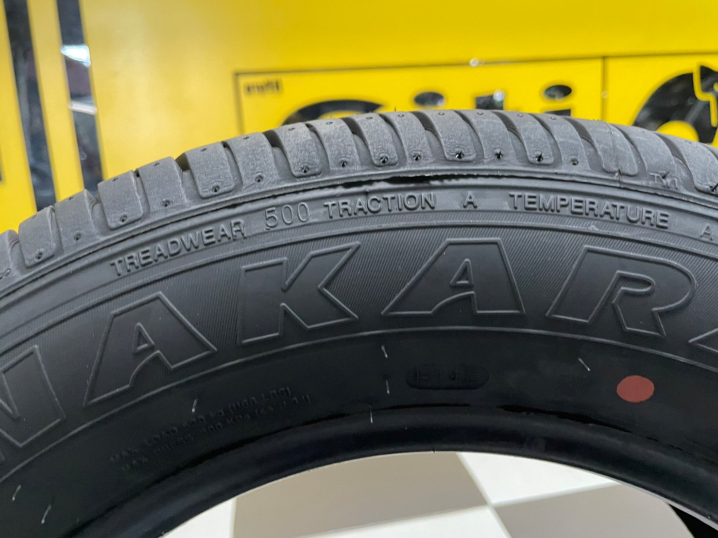 185/65R14 ยางใหม่Deestone R201 ยางใหม่ปี2022