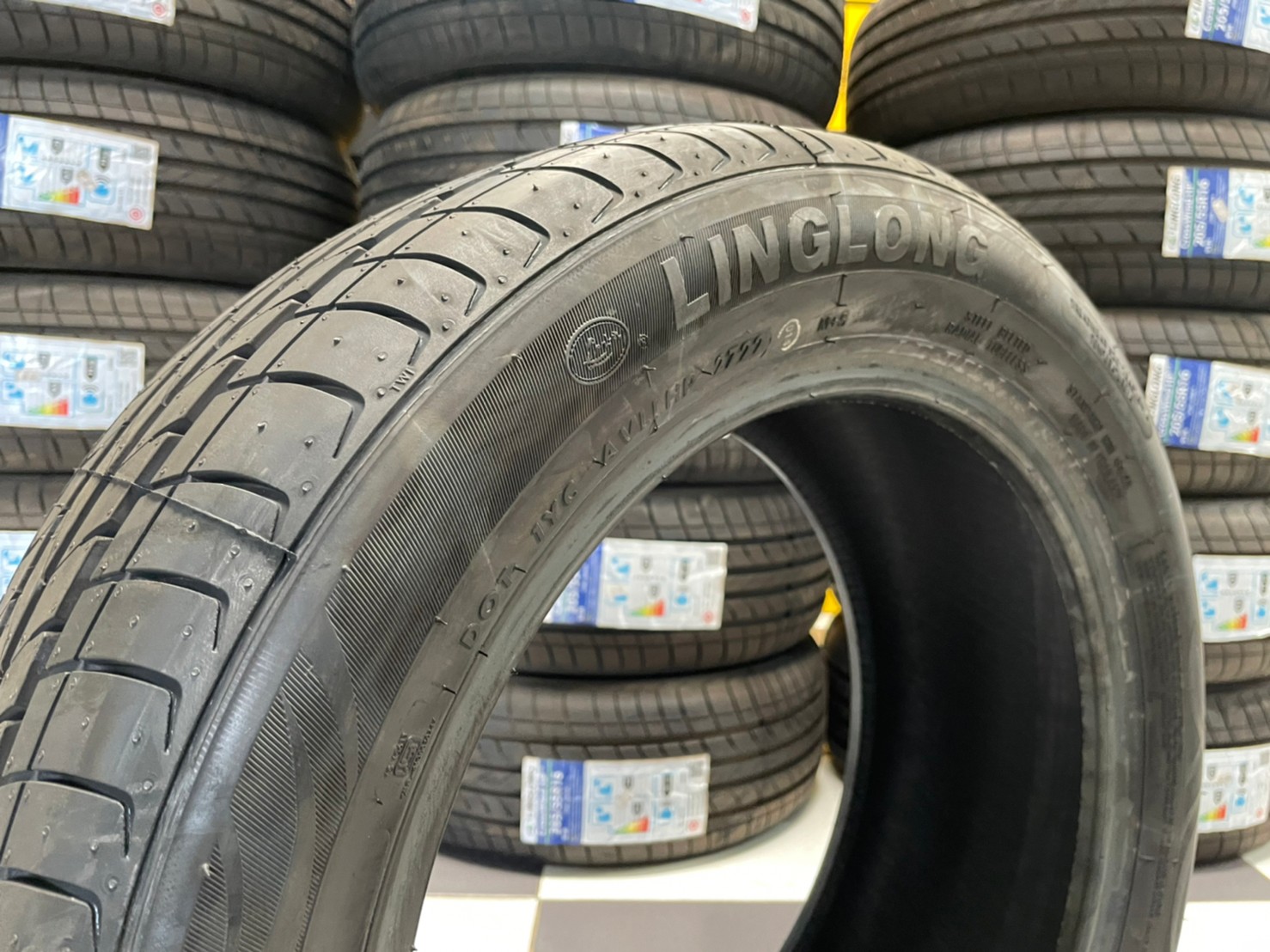ยางใหม่LINGLONG CROSSWIND HP 205/55R16 ยางใหม่ปี2022