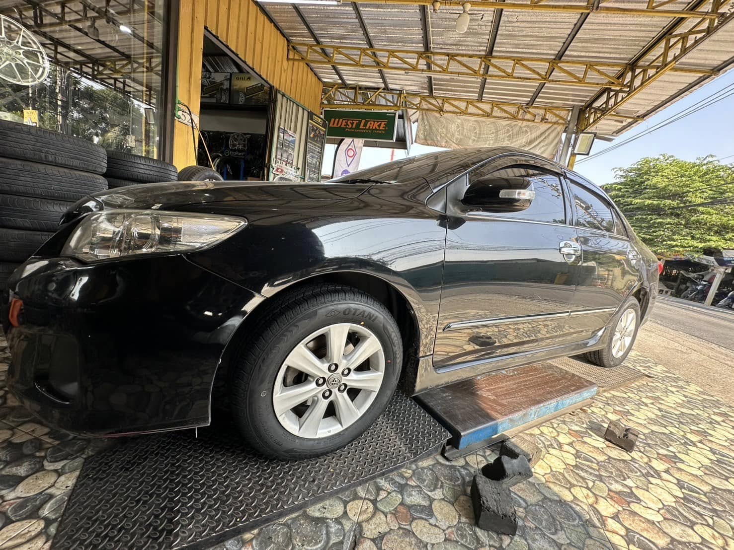 🚘 #TOYOTA_ALTIS เปลี่ยนยาง #OTANI #EK2000 195/65R15