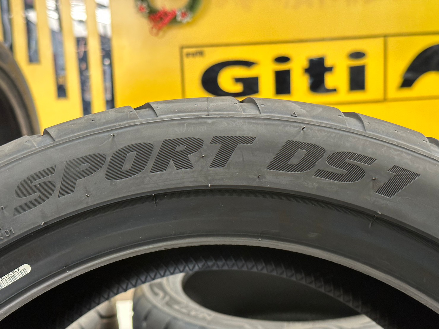 ยางใหม่ ยางซอฟ NAZZ Sport DS1 235/45R18 265/40R18 ยางใหม่ปี2023