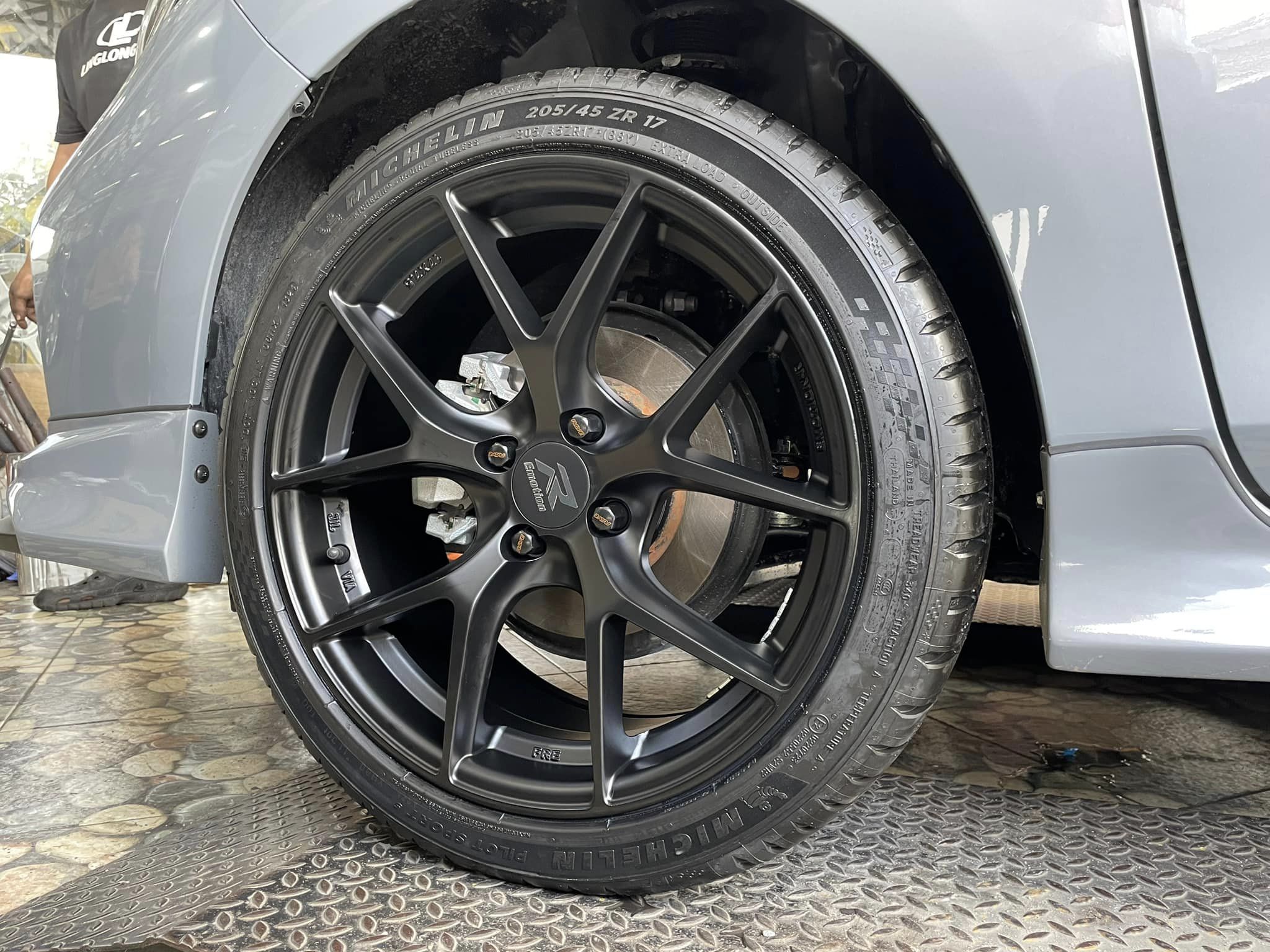 #TOYOTA_YARIS 🚘❤️💫 🛞🐘#MICHELIN #PILOT SPORT5 205/45R17 ❤️ 🛞 #ล้อแม็กซ์ Emotion-R Wheels FRE 17X7.5 4X100 ET+35 🛞