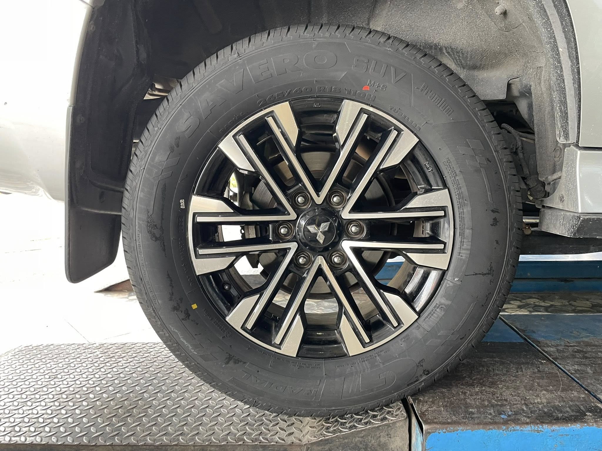 MITSUBISHI_PajeroSport 🚘เปลี่ยนยาง 🛞🐘#GT RADIAL #SAVERO SUV 265/60R18
