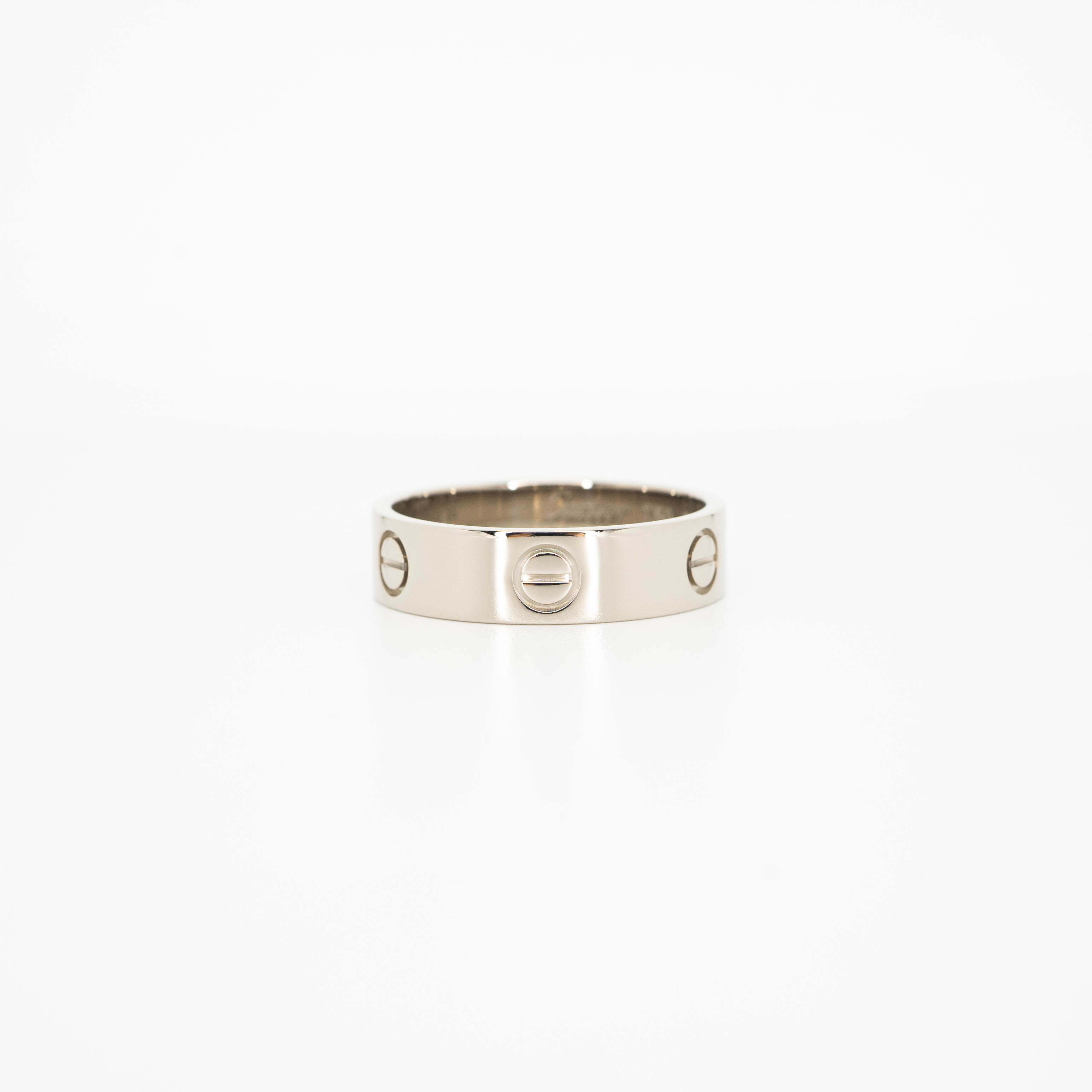 แหวน Cartier Love ทองขาว18K ไซส์ 59# (Used)