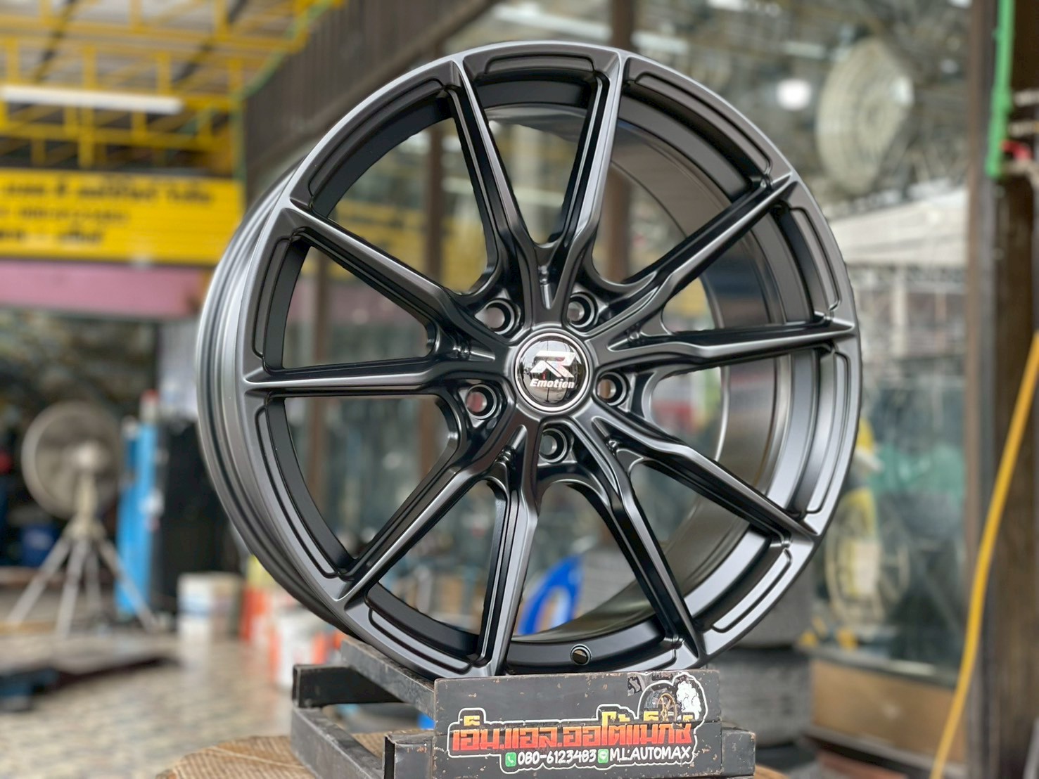 ล้อแม็กซ์ใหม่ขอบ18 #EMOTION-R Model #P01 18x8 ET35 5x114.3 สีดำเงา
