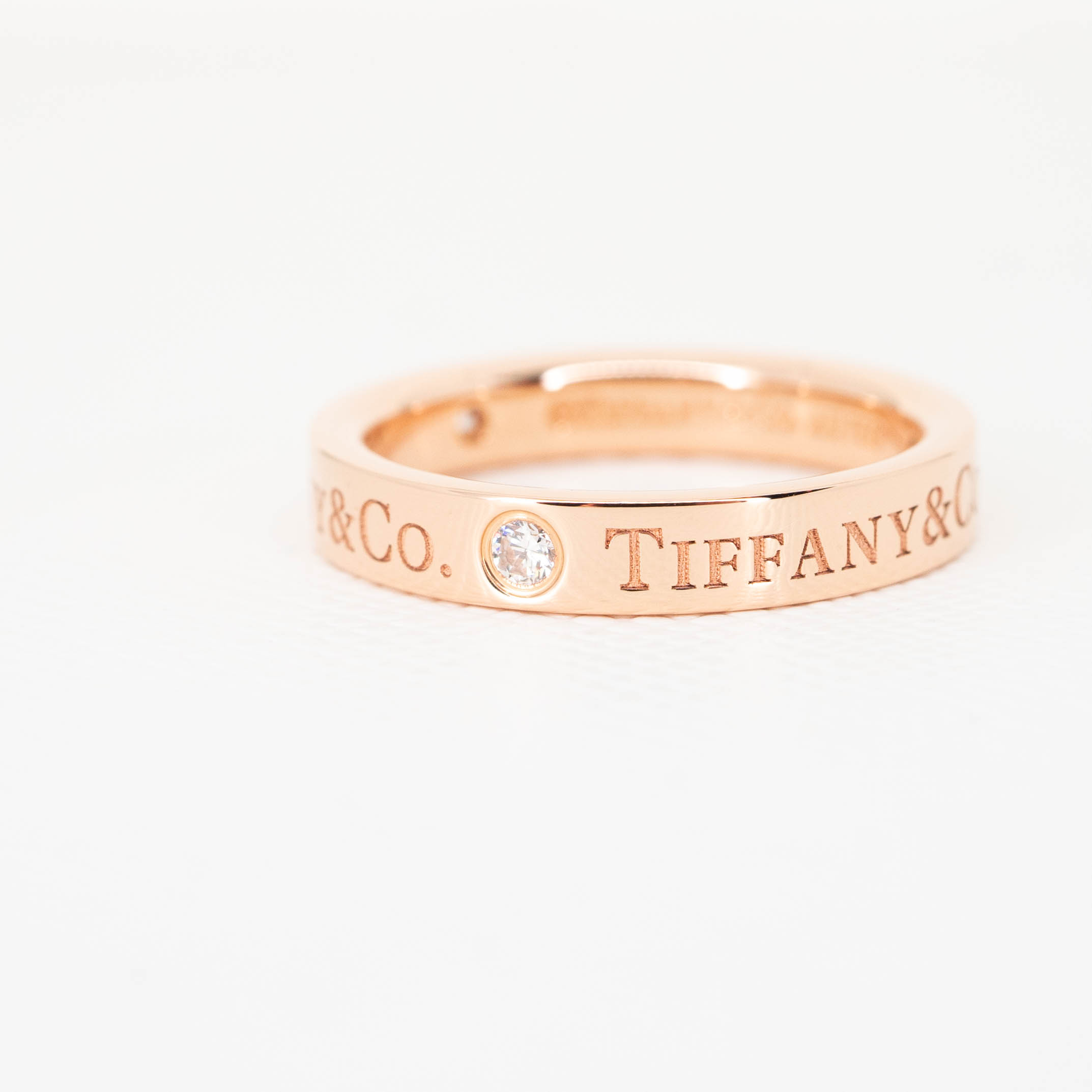 แหวน Tiffany & Co. Tiffany Classic Band Ring with 3Diamonds ทองชมพู18K ไซส์ 46# (Used)
