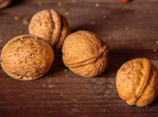 วอลนัท (Walnut) / 2 เม็ด