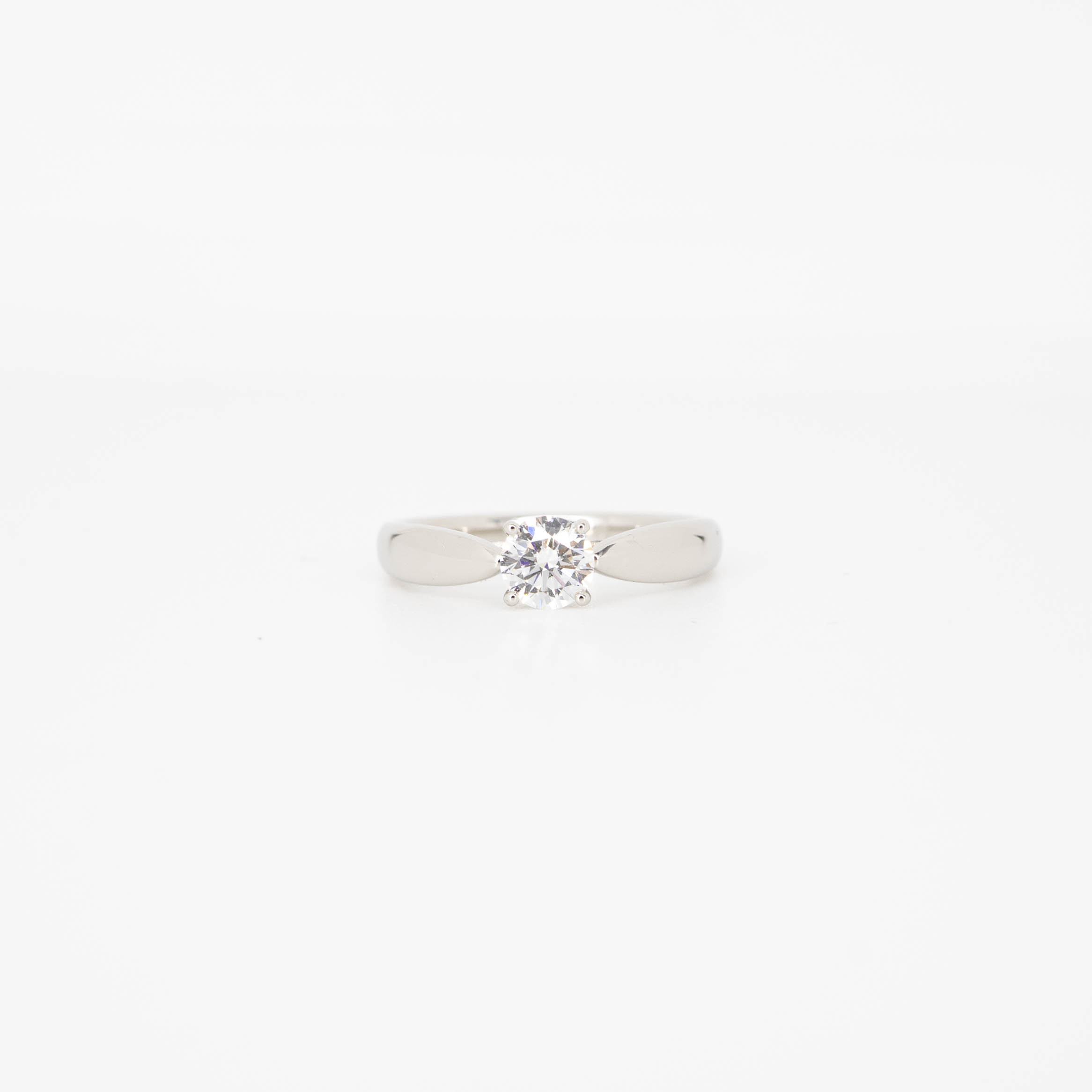 แหวน Tiffany & Co. Tiffany Harmony Solitaire ring Platinum950 with 0.37ct E VVS2 Diamond ไซส์ 47# (Used) +กล่องและการ์ด