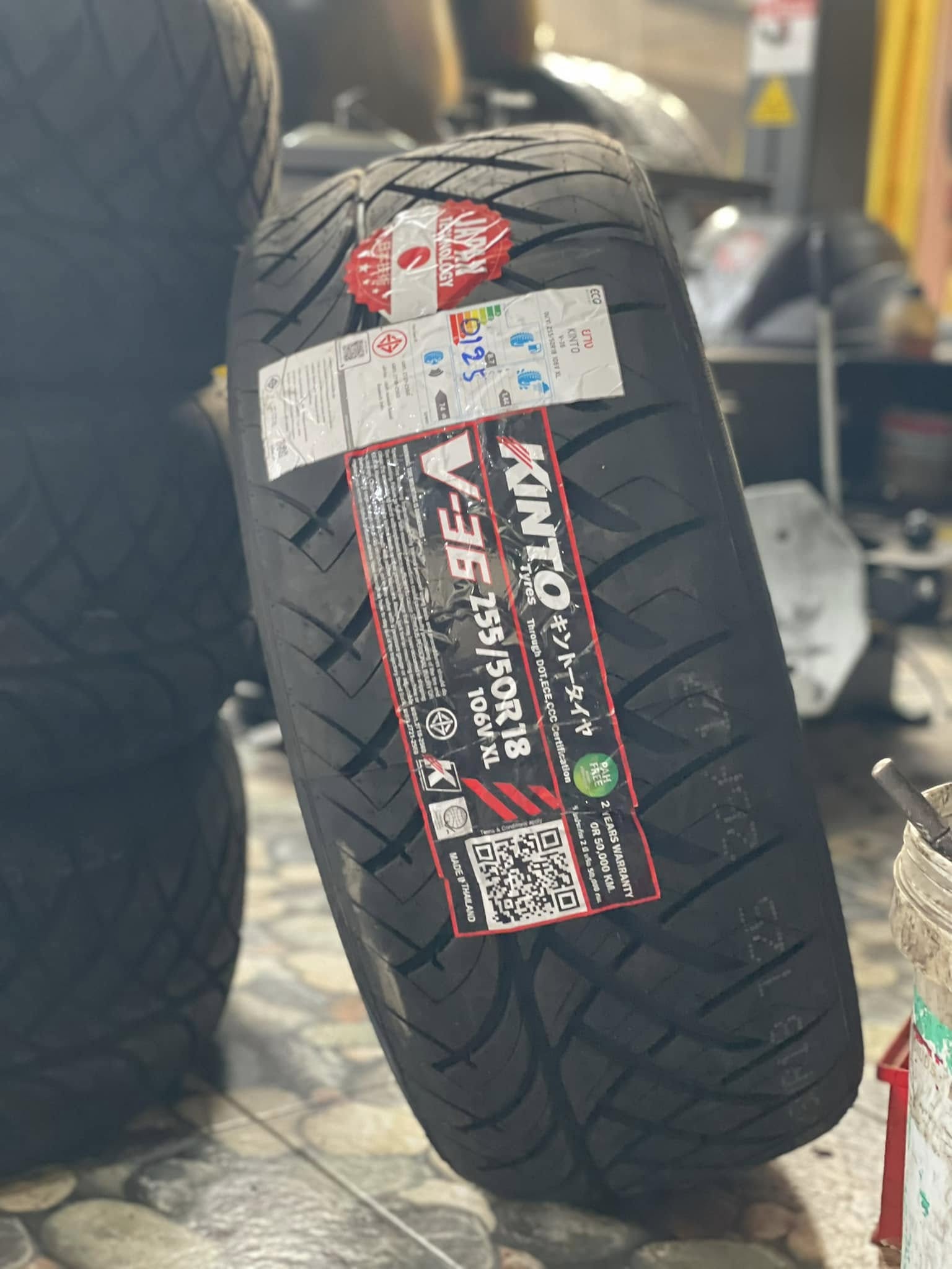 #จัดล้อพร้อมยาง #ล้อแม็กซ์ #TORQ_APP #SPEC-D 18 “ 6x139.7 #ยางสปอร์ตคุณภาพดี #KINTO V-36 255/50R18🔥#Made in Thailand