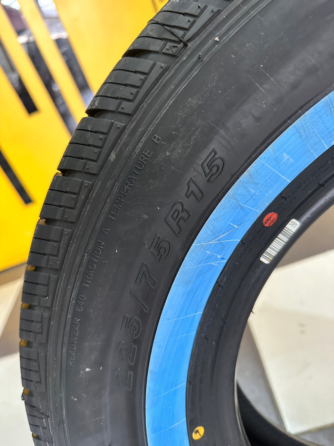 ยางใหม่ SAILUN ATREZZO TOURING 225/75R15 ยางใหม่ปี2023