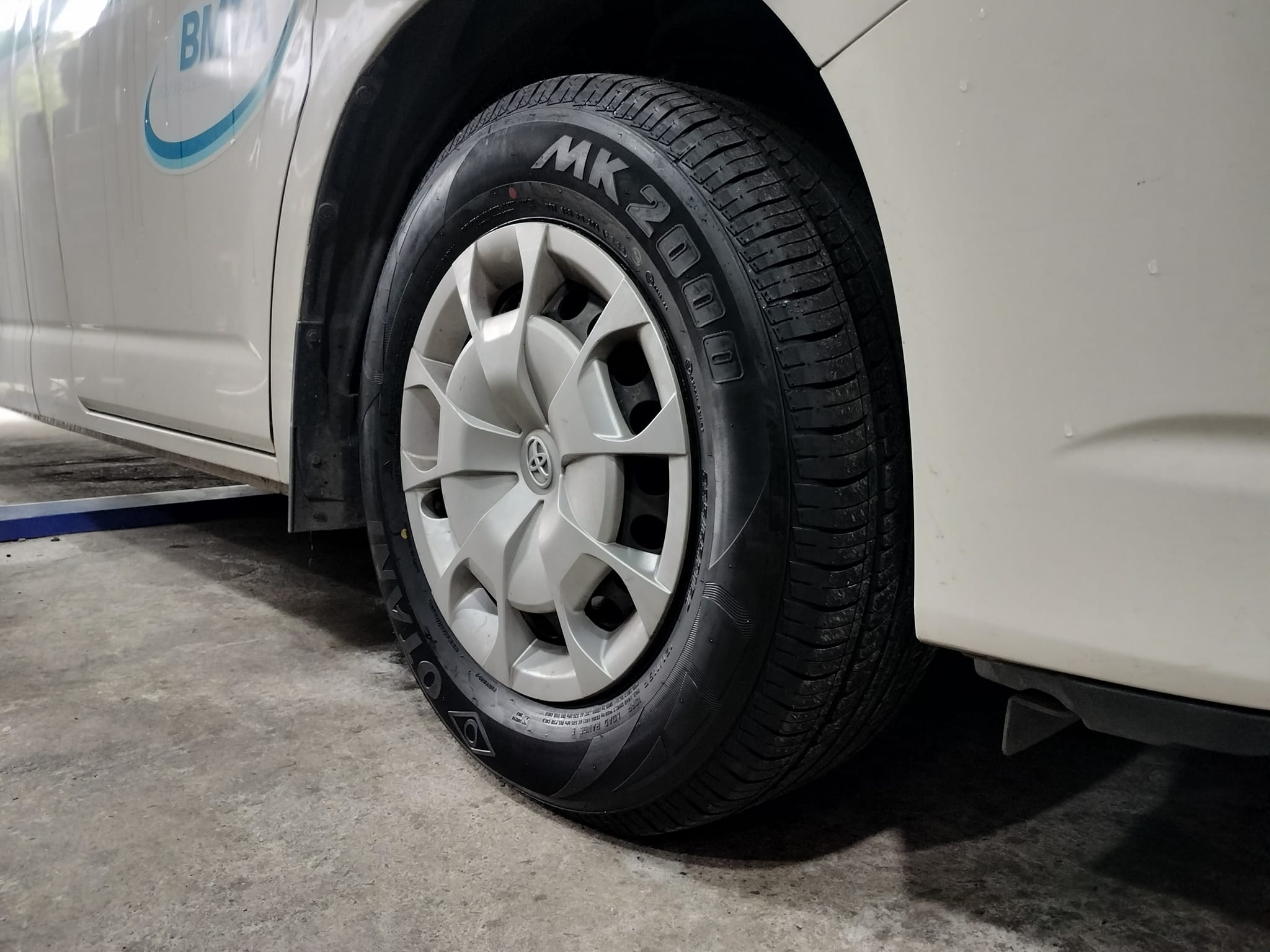 #TOYOTA_COMMUTER #OTANI_MK2000_235/65R16