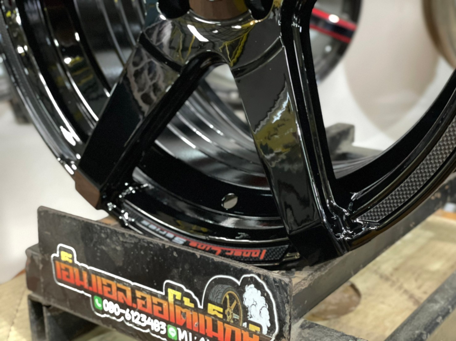 ล้อแม็กซ์ Cosmis รุ่นInterline S1 ล้อขอบ15 กว้าง7 ออฟ30 4รู100 สีดำเงา(BLK)