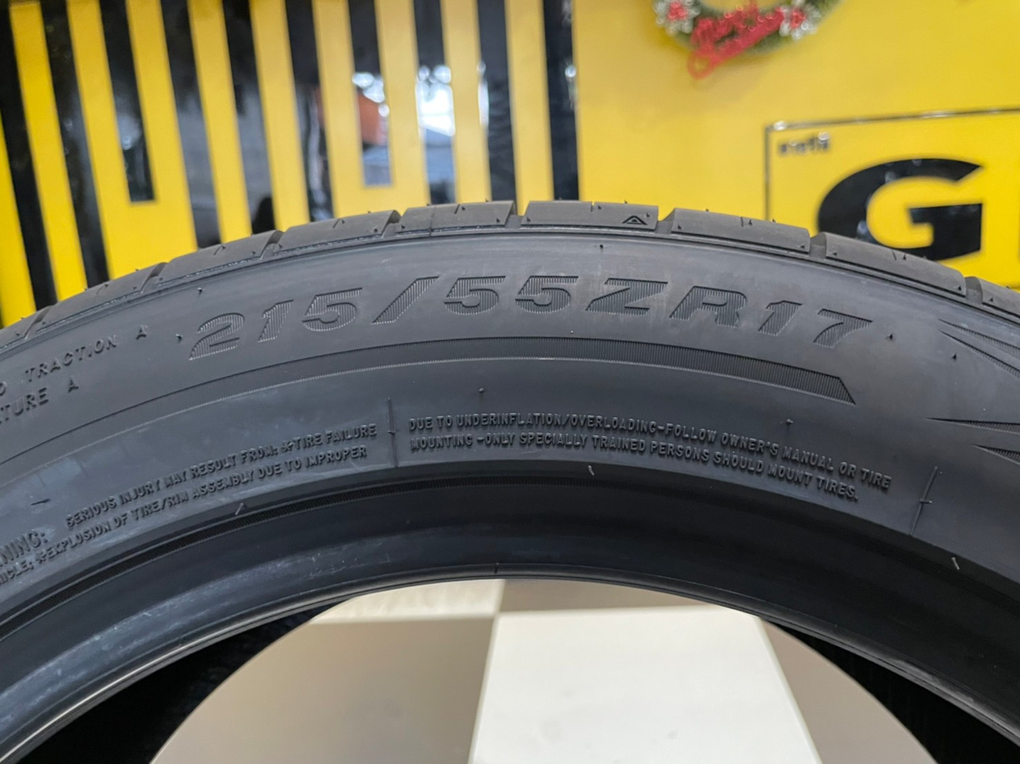 ยางใหม่AUSTONE SP702 215/55R17 ยางผลิตไทย คุ้มค่ารับประกันบาดบวมเบียดตำ365วันเคลมฟรี ยางใหม่ปี2023