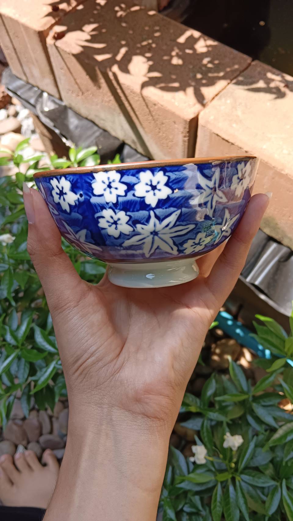 ถ้วยเซรามิคเนื้อดี คละลาย ขนาด 4.5 นิ้ว ฟรีสติ๊กเกอร์ป้ายชื่อ